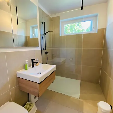 Fallreep Apartment *